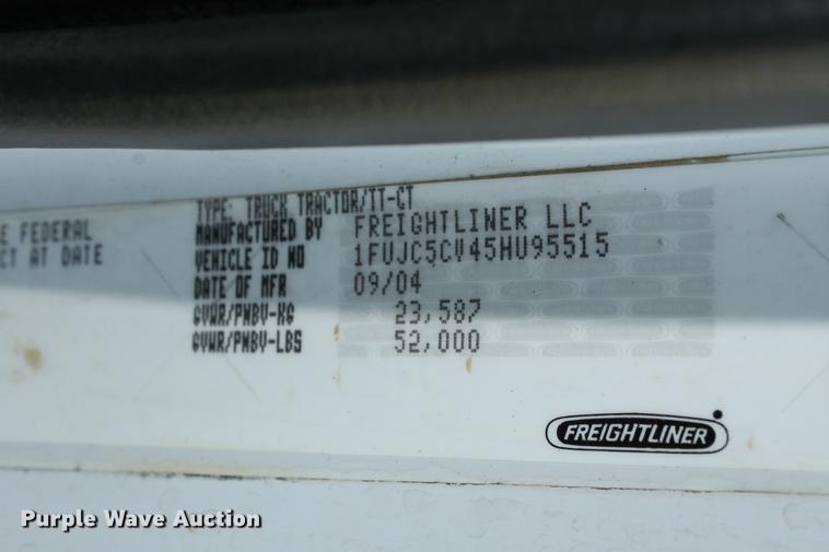 image for item ED9676 2005 Freightliner Business Class M2 semi truck