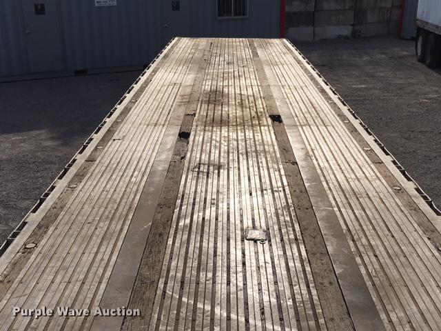 image for item G1646 1997 Transcraft flatbed trailer