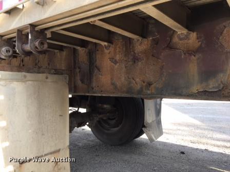 image for item G1646 1997 Transcraft flatbed trailer
