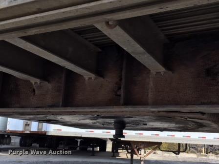 image for item G1646 1997 Transcraft flatbed trailer