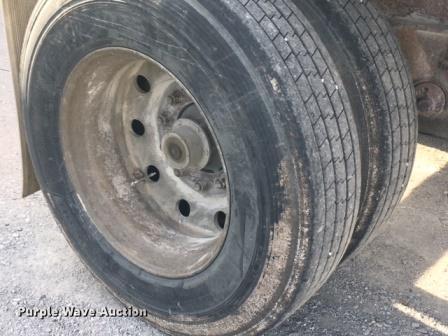 image for item G1646 1997 Transcraft flatbed trailer