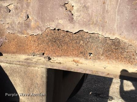 image for item G1646 1997 Transcraft flatbed trailer