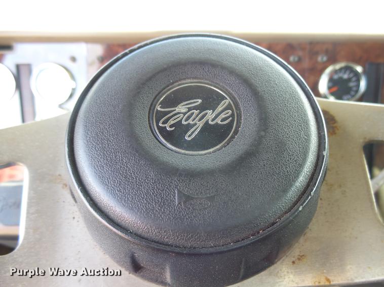 image for item J5400 2006 International 9400i semi truck