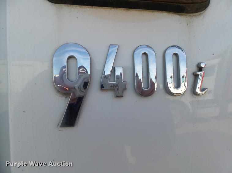 image for item J5400 2006 International 9400i semi truck