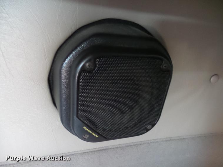 image for item J5401 2007 International 9400i semi truck