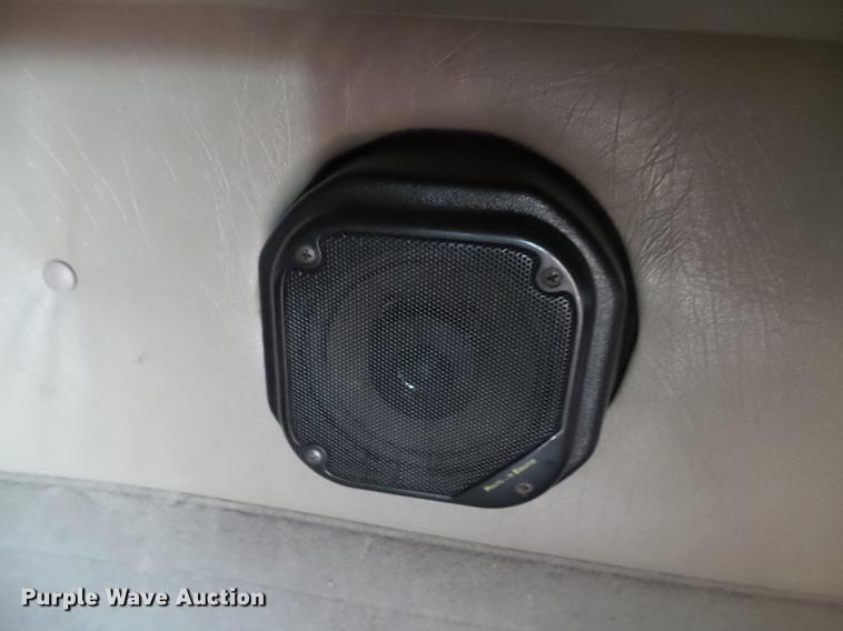 image for item J5401 2007 International 9400i semi truck