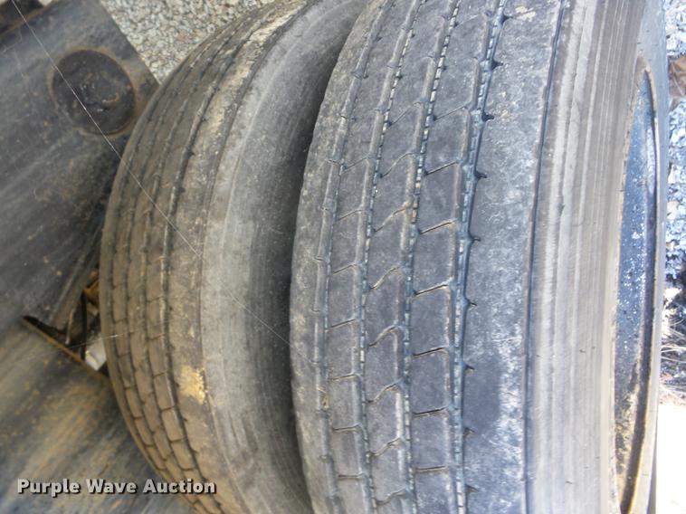 image for item J8586 1987 International asphalt tank trailer