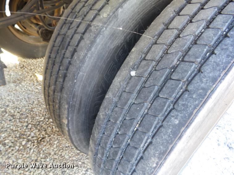 image for item J8586 1987 International asphalt tank trailer