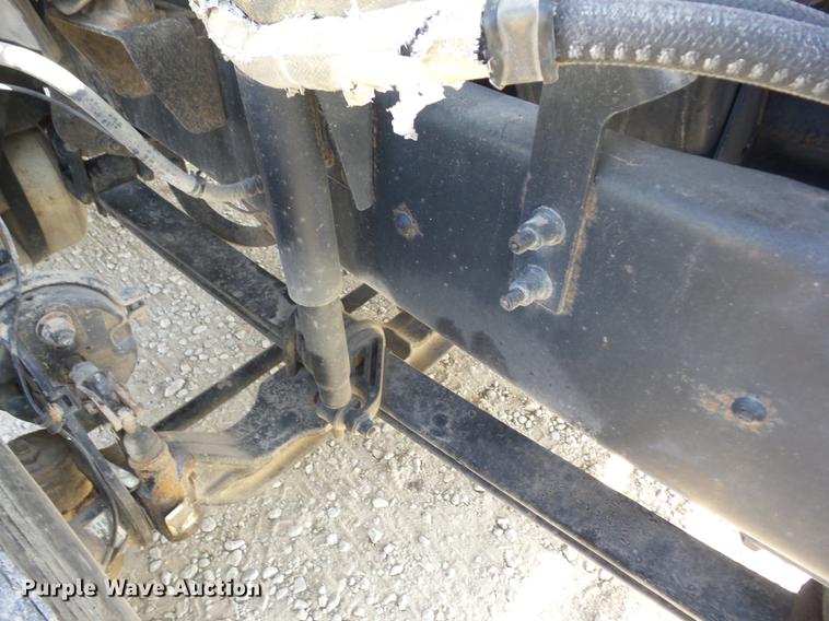 image for item K6318 2005 Mack CXN 613 Vision semi truck