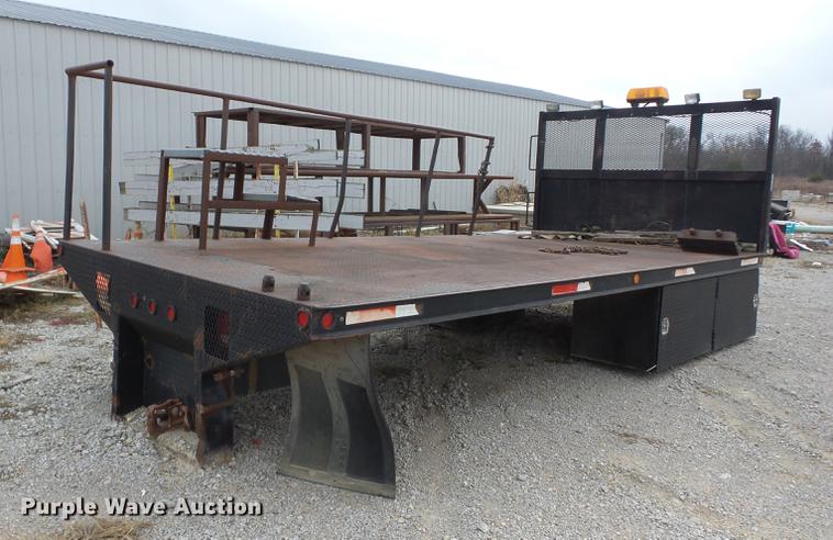 image for item AY9653 Flatbed