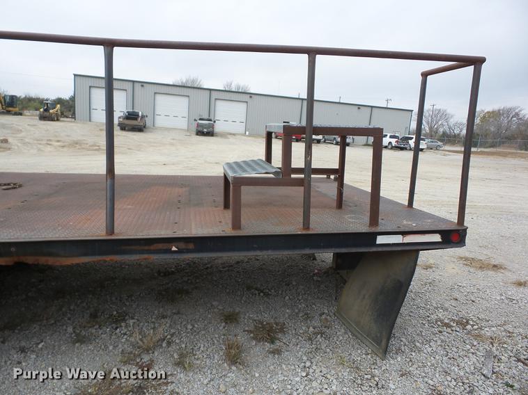 image for item AY9653 Flatbed