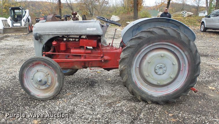 image for item CC9667 1941 Ford 9N tractor