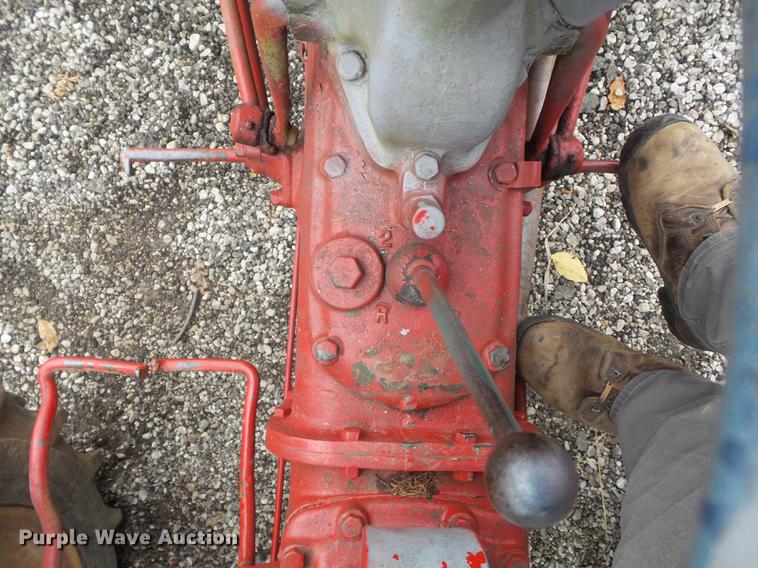 image for item CC9667 1941 Ford 9N tractor