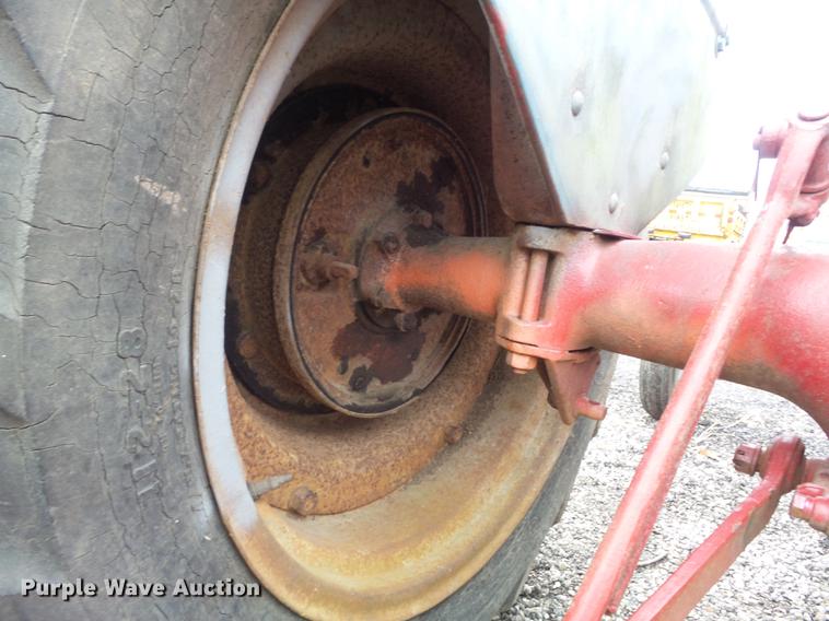 image for item CC9667 1941 Ford 9N tractor