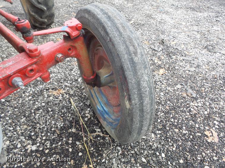 image for item CC9667 1941 Ford 9N tractor