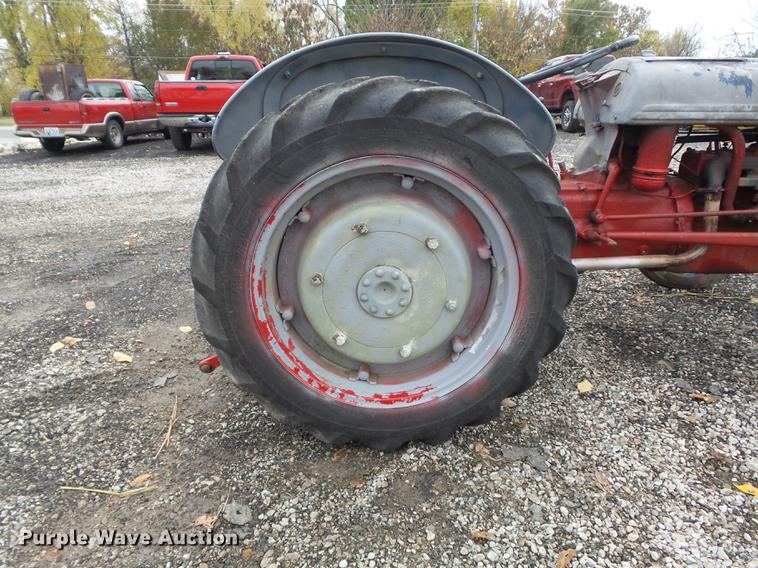 image for item CC9667 1941 Ford 9N tractor