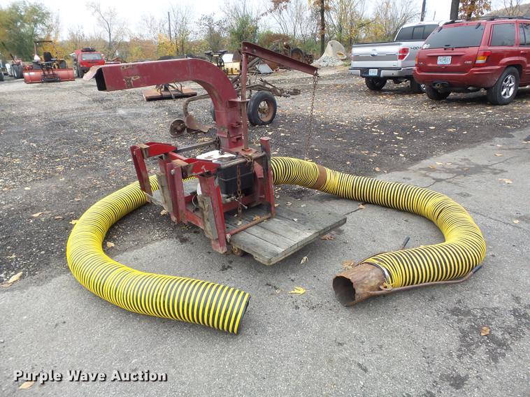 image for item CC9676 Giant 800K leaf vacuum