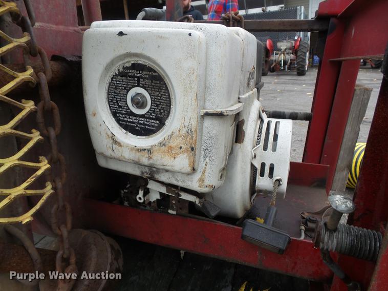 image for item CC9676 Giant 800K leaf vacuum