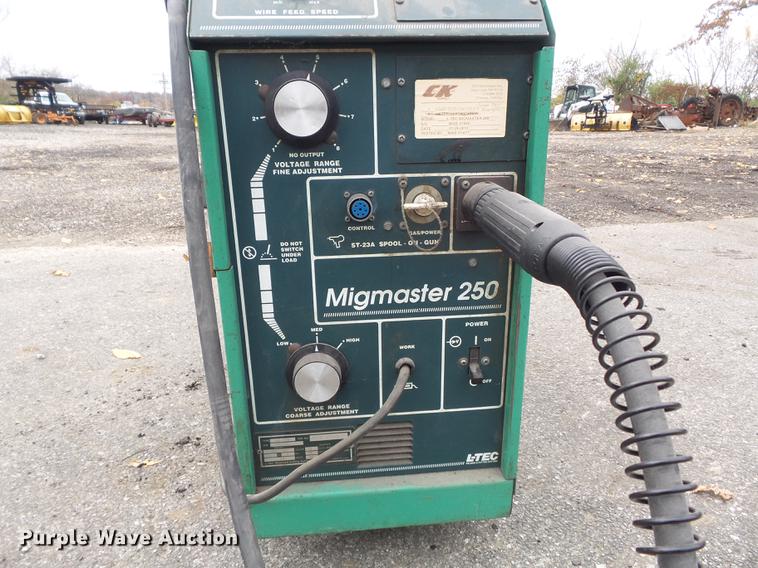 image for item CC9681 L-Tec Migmaster MM250 wire feed welder