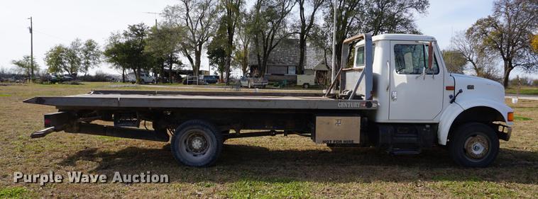 image for item DA1441 1997 International 4700 rollback truck