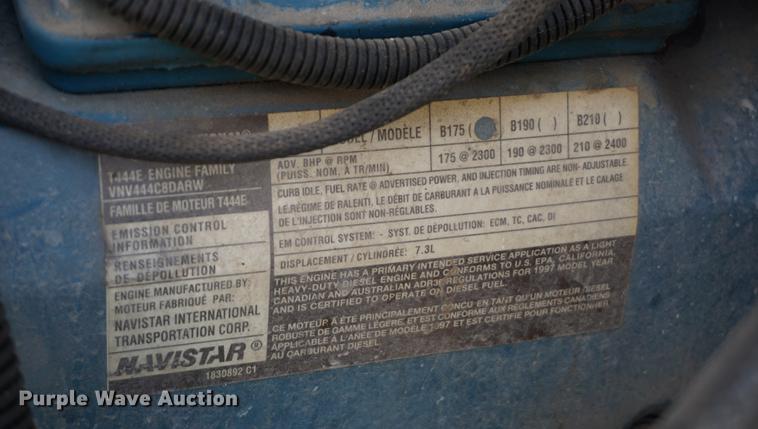 image for item DA1441 1997 International 4700 rollback truck