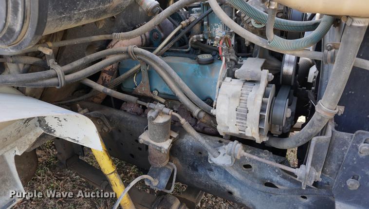 image for item DA1441 1997 International 4700 rollback truck