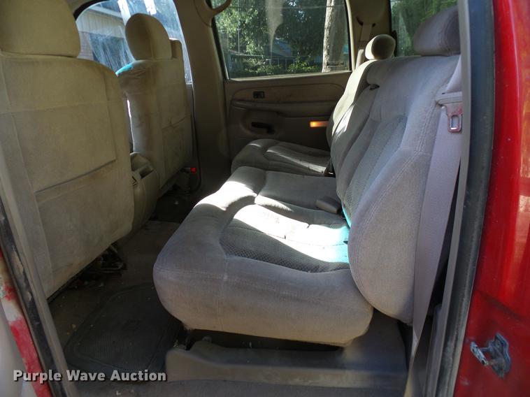 image for item DA6959 2001 Chevrolet Silverado 2500HD Crew Cab pickup truck