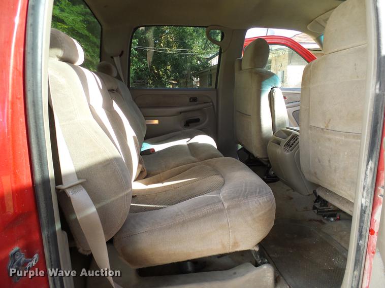 image for item DA6959 2001 Chevrolet Silverado 2500HD Crew Cab pickup truck