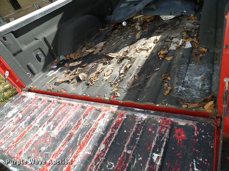 image for item DA6959 2001 Chevrolet Silverado 2500HD Crew Cab pickup truck