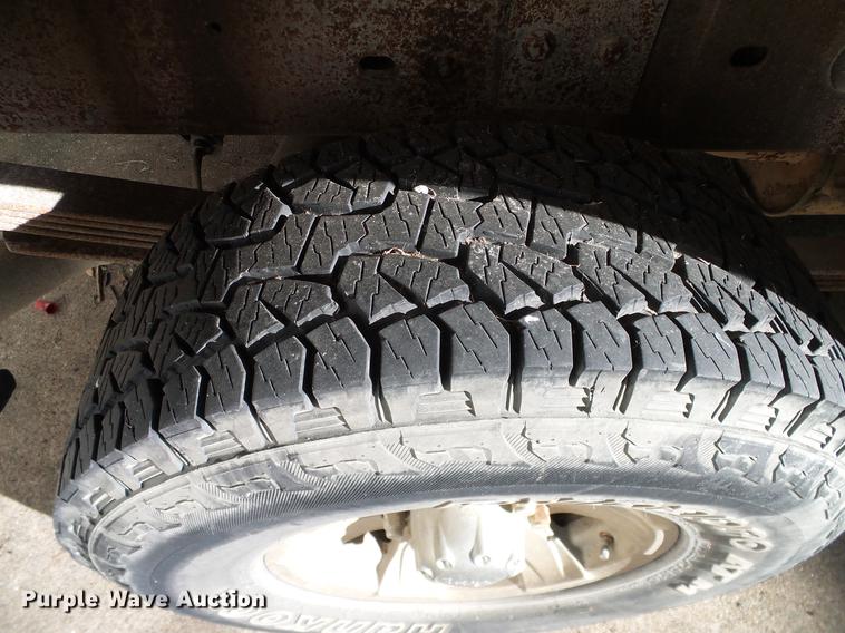 image for item DA6959 2001 Chevrolet Silverado 2500HD Crew Cab pickup truck