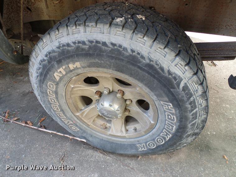 image for item DA6959 2001 Chevrolet Silverado 2500HD Crew Cab pickup truck