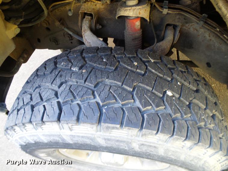 image for item DA6959 2001 Chevrolet Silverado 2500HD Crew Cab pickup truck