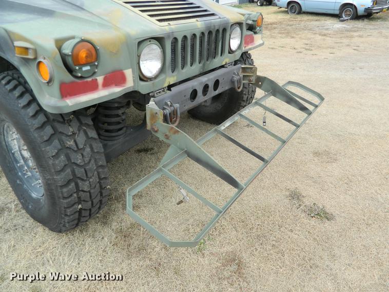 image for item DB1165 1990 Am General M998 Humvee pickup truck