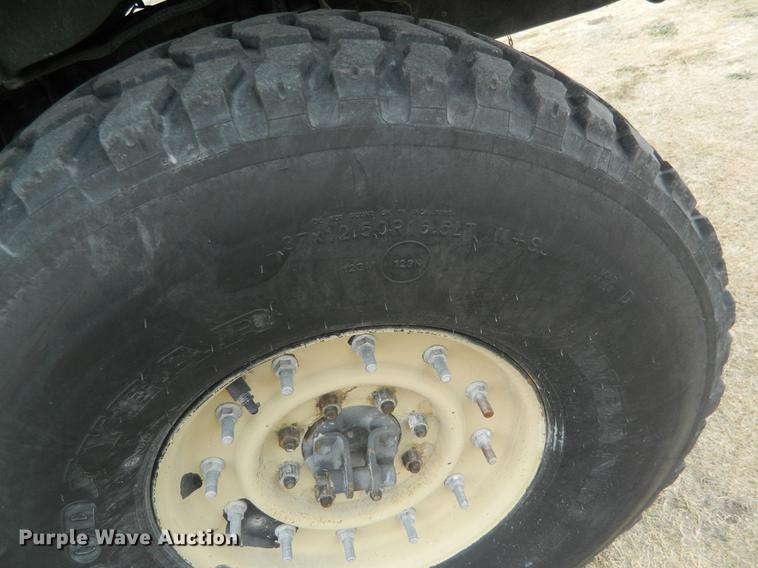 image for item DB1165 1990 Am General M998 Humvee pickup truck