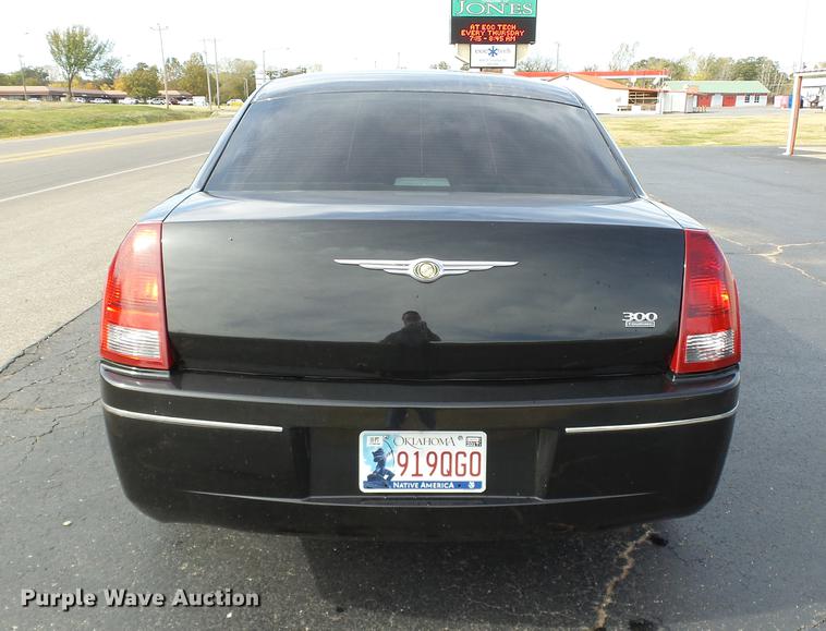 image for item DB5025 2007 Chrysler 300 Touring limousine