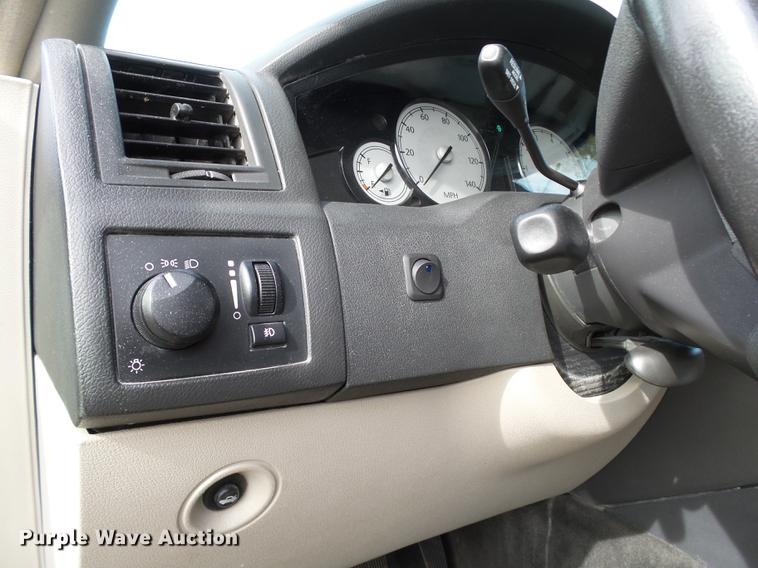 image for item DB5025 2007 Chrysler 300 Touring limousine