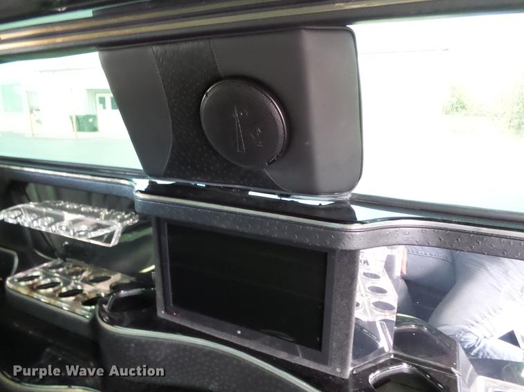 image for item DB5025 2007 Chrysler 300 Touring limousine