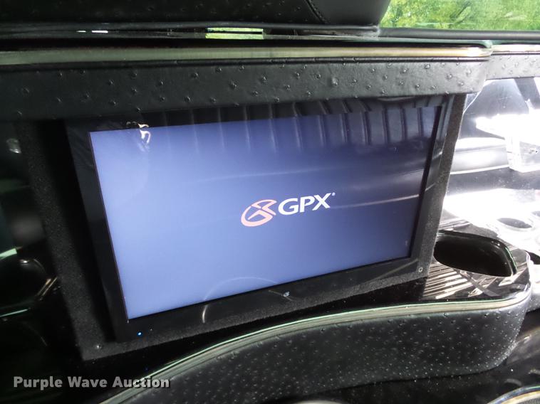 image for item DB5025 2007 Chrysler 300 Touring limousine