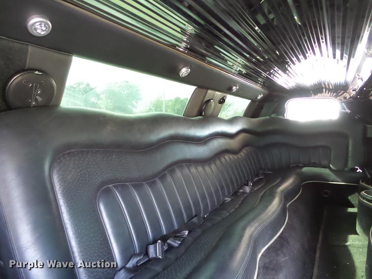 image for item DB5025 2007 Chrysler 300 Touring limousine