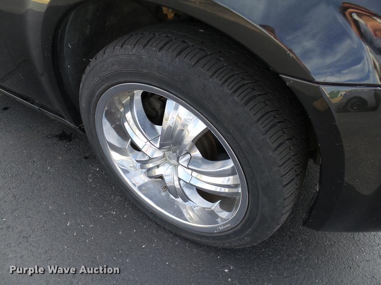 image for item DB5025 2007 Chrysler 300 Touring limousine