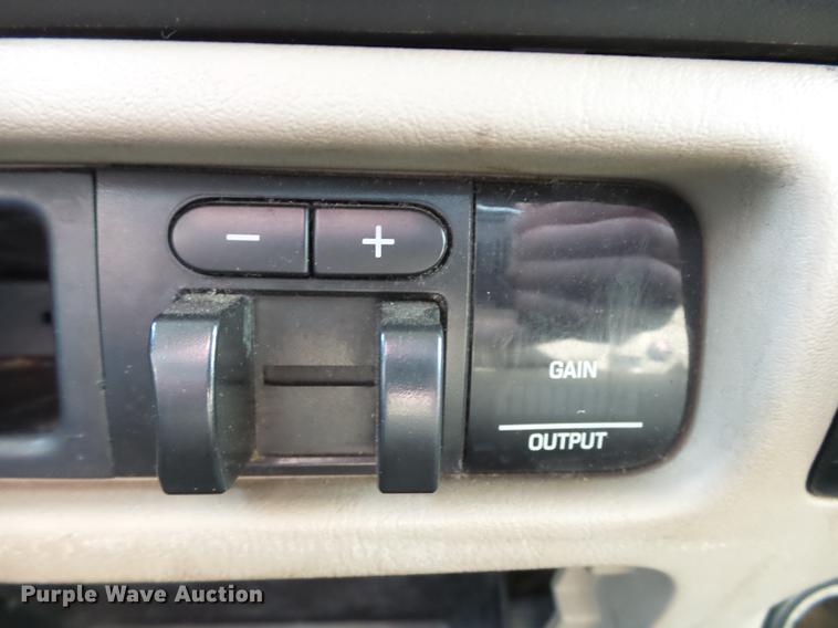 image for item DB5026 2006 Ford F250 Super Duty XLT Crew Cab pickup truck