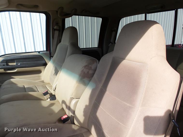 image for item DB5026 2006 Ford F250 Super Duty XLT Crew Cab pickup truck