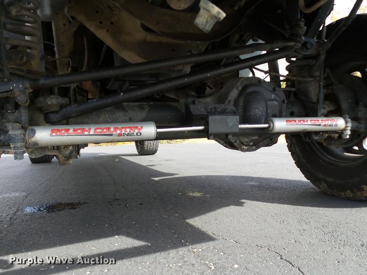 image for item DB5026 2006 Ford F250 Super Duty XLT Crew Cab pickup truck