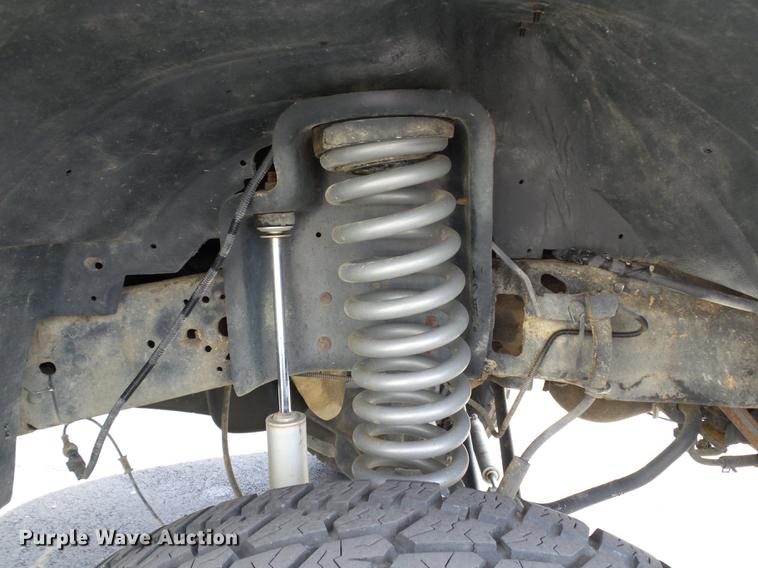 image for item DB5026 2006 Ford F250 Super Duty XLT Crew Cab pickup truck