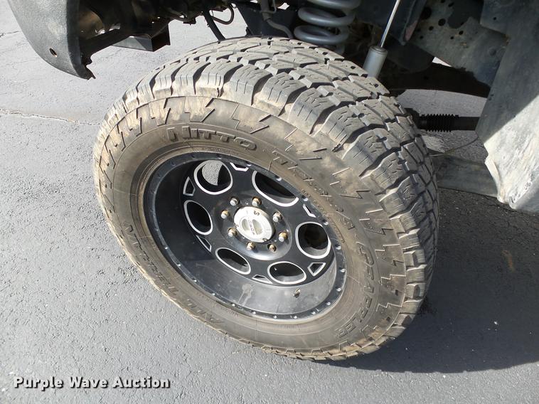 image for item DB5026 2006 Ford F250 Super Duty XLT Crew Cab pickup truck