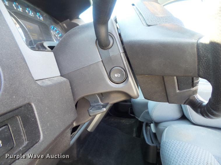 image for item DB6322 2011 Ford F150 XLT SuperCab pickup truck