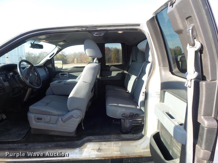 image for item DB6322 2011 Ford F150 XLT SuperCab pickup truck