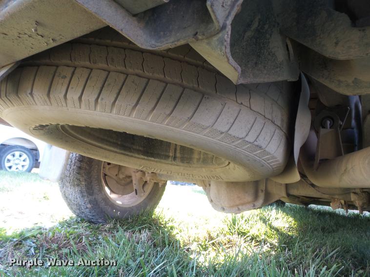 image for item DB6322 2011 Ford F150 XLT SuperCab pickup truck