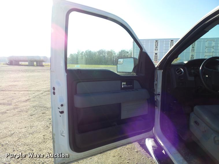 image for item DB6323 2013 Ford F150 XLT SuperCab pickup truck