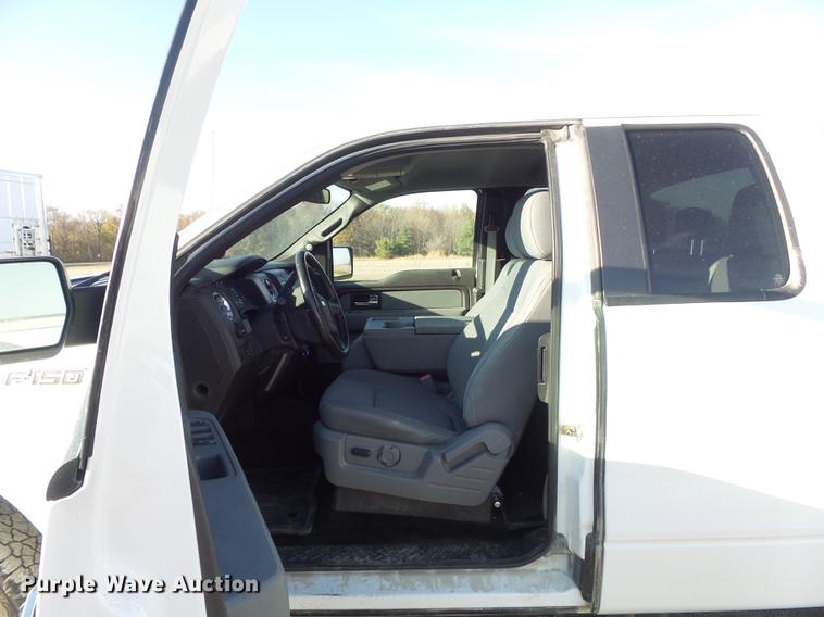 image for item DB6323 2013 Ford F150 XLT SuperCab pickup truck